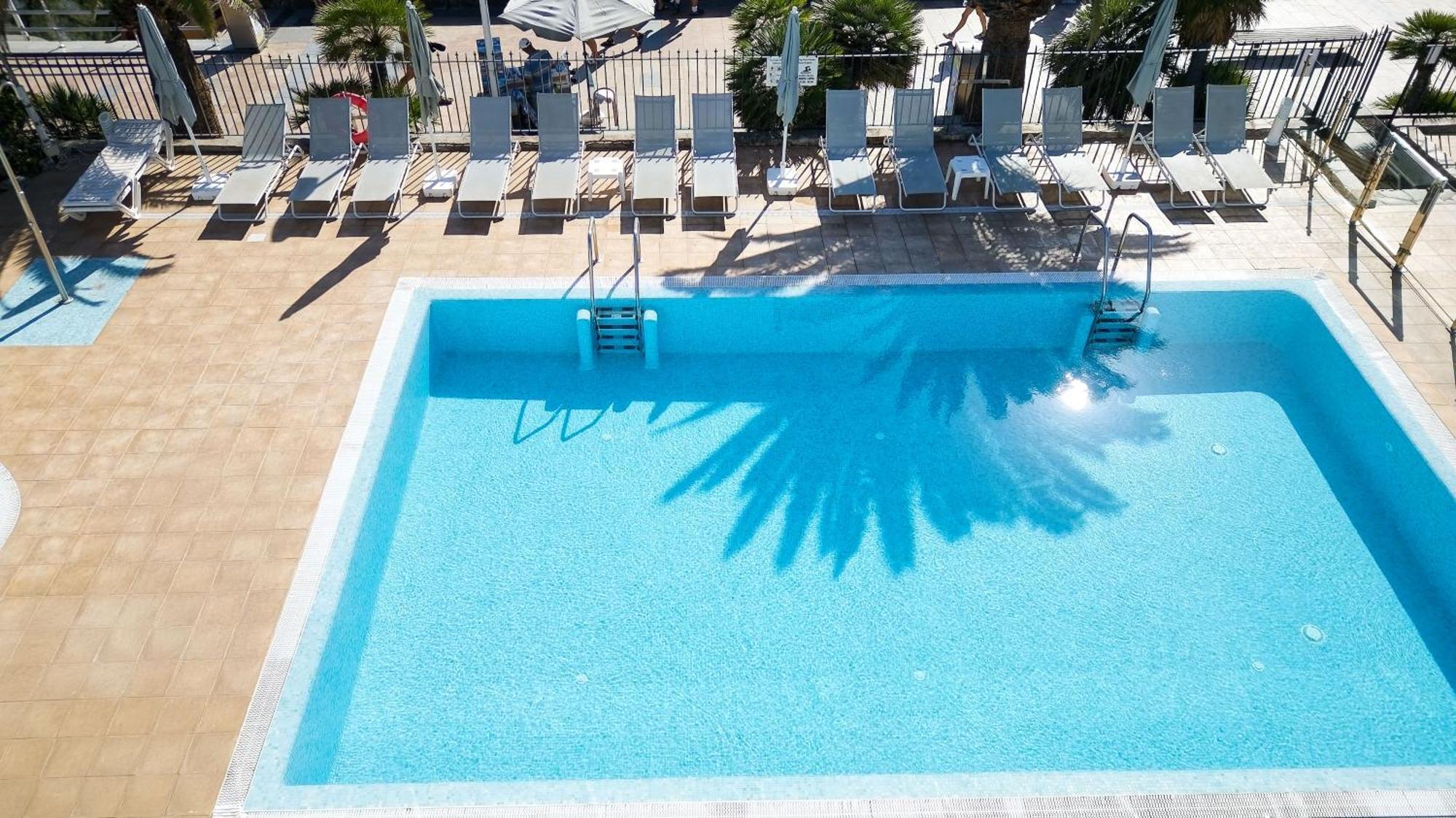 Salt Apartments Reina Sol プラヤ・デル・イングレス エクステリア 写真